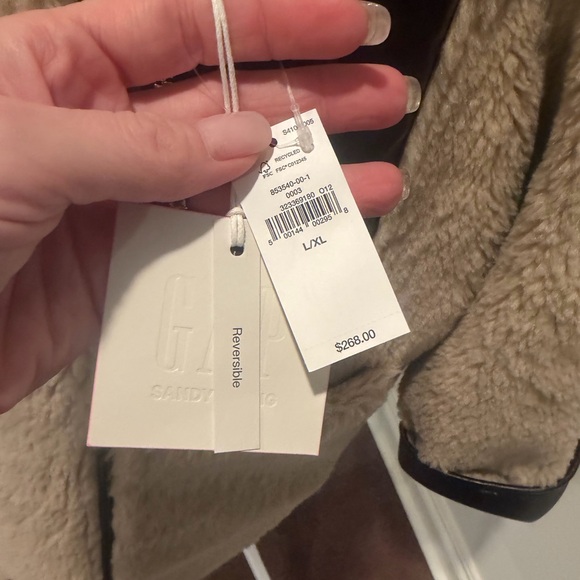 Gap × Sandy Liang Reversible Vegan Leather Sherpa Jacket - Picture 6 of 9